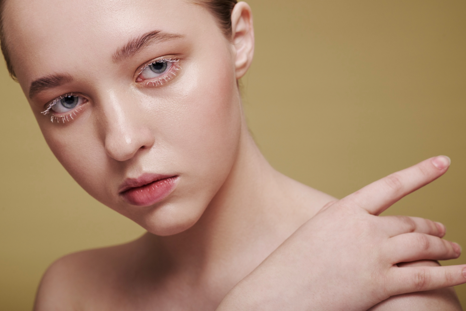 تکنولوژی نفوذ عمقی در پوست: اسپیکول‌ها، PDRN و افکت Mirror‑Skin